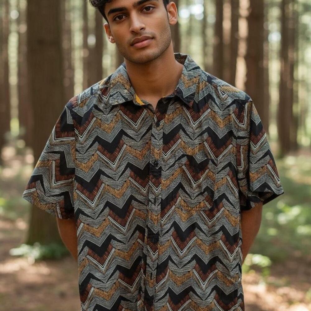 21 Men Short Sleeve Button-Up Shirt Size XS – Chevron Print Streetwear Top
